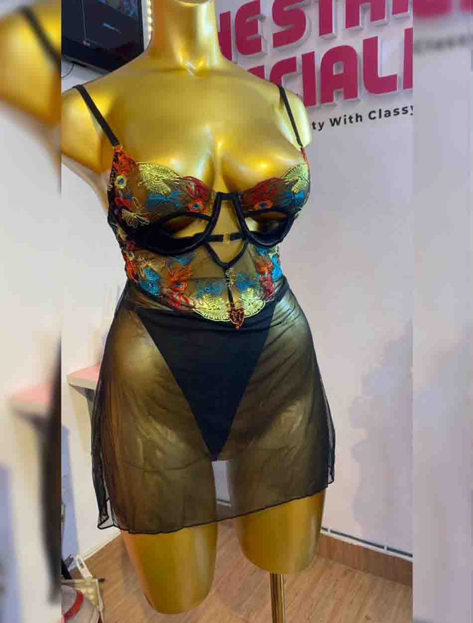 The Strap Specialist 35